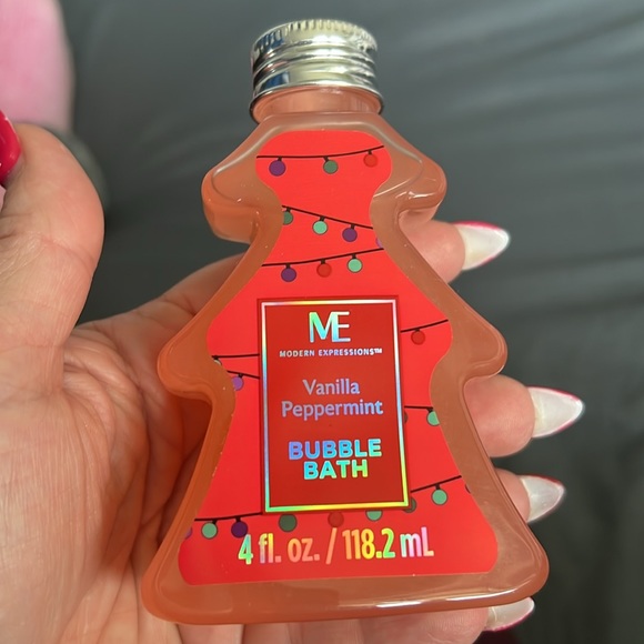 *DONATED ME Modern Expressions Vanilla Peppermint trio bath and body set - Picture 2 of 7